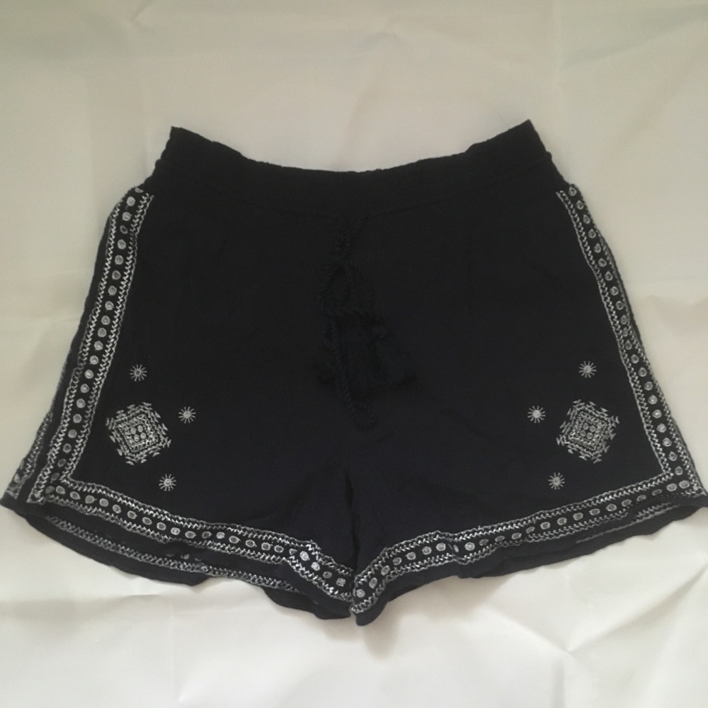 Navy crinkle cotton drawstring shorts w/silver emb